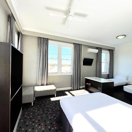 The Sunnyside Tavern, Broadmeadow Newcastle Extérieur photo